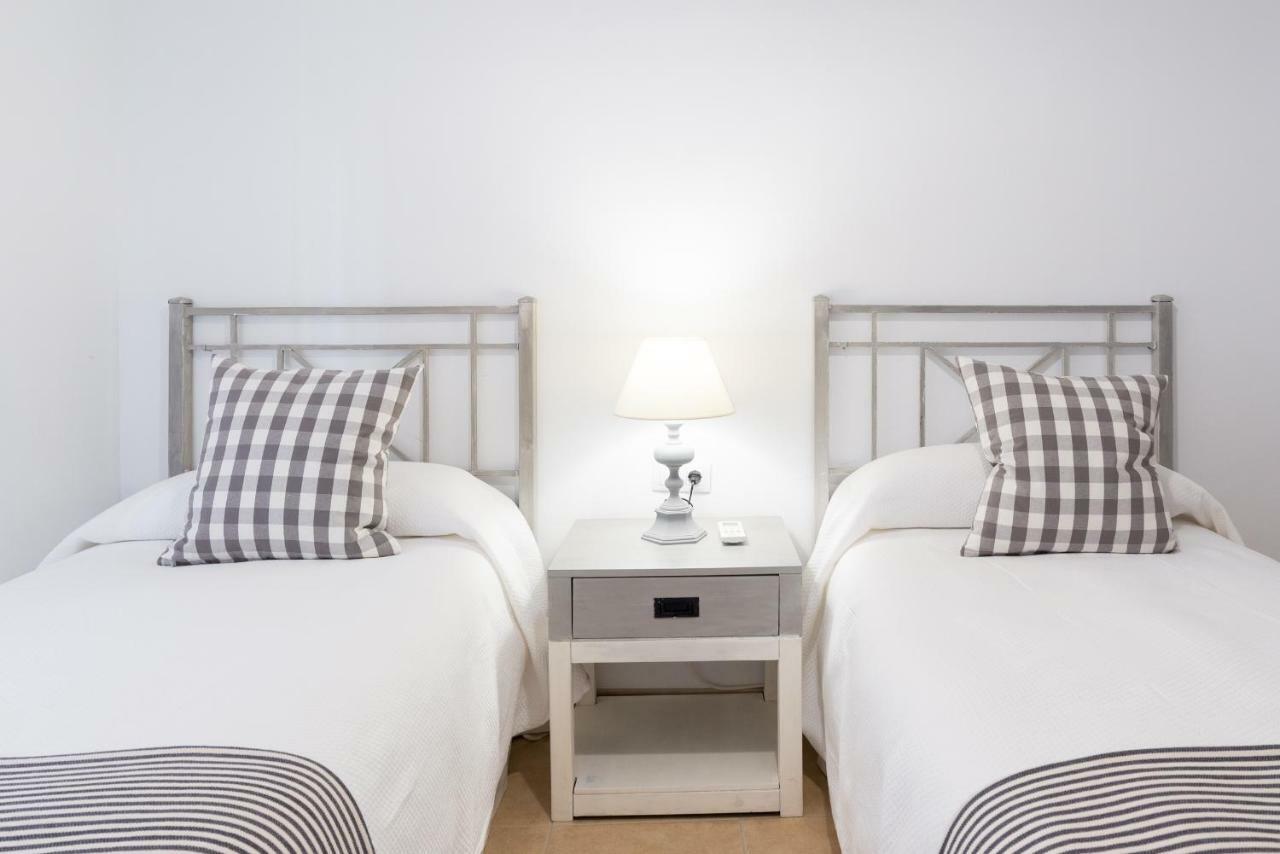 Apartamento Con Encanto En Primera Linea De Playa Malaga Bagian luar foto